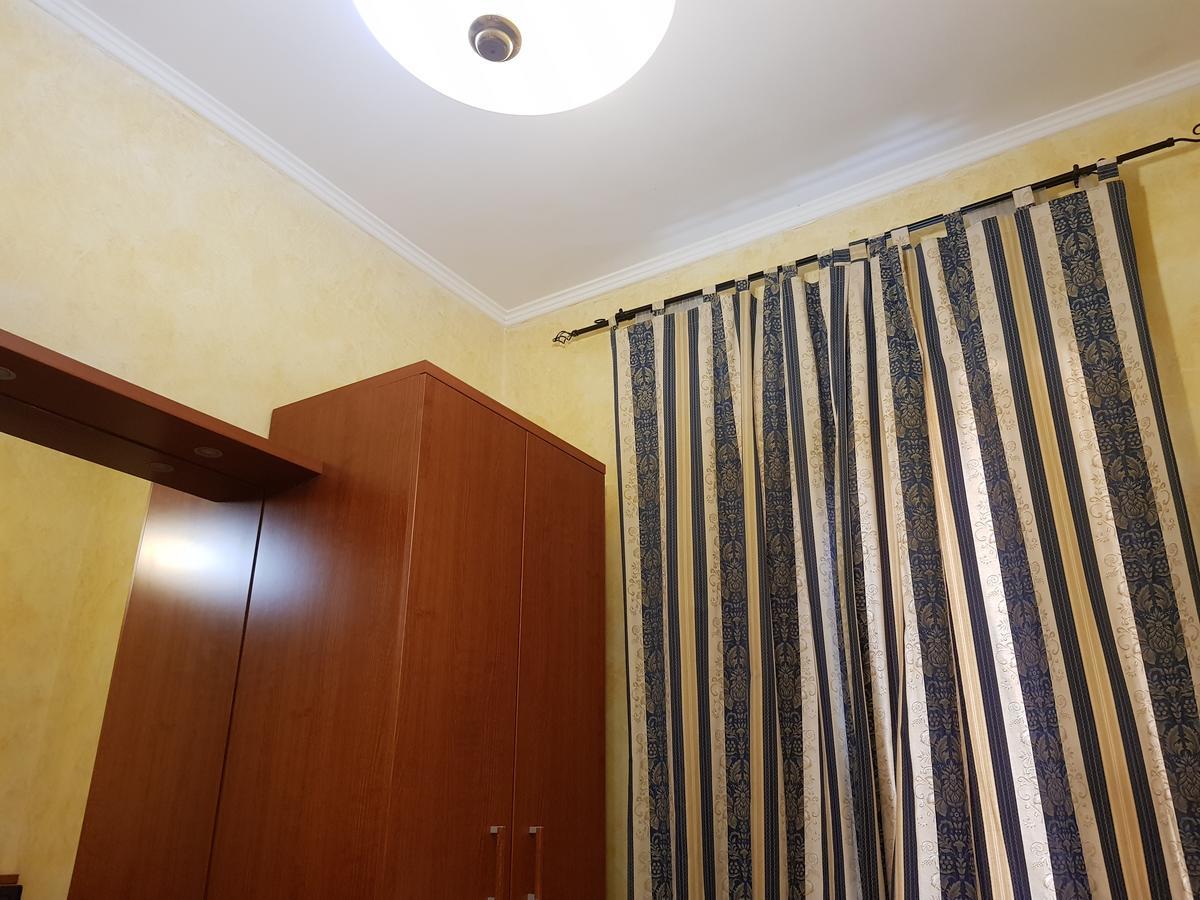 רומא Rainbow Guest House מראה חיצוני תמונה